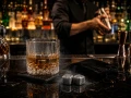 cztery metalowe kostki do chłodzenia whisky